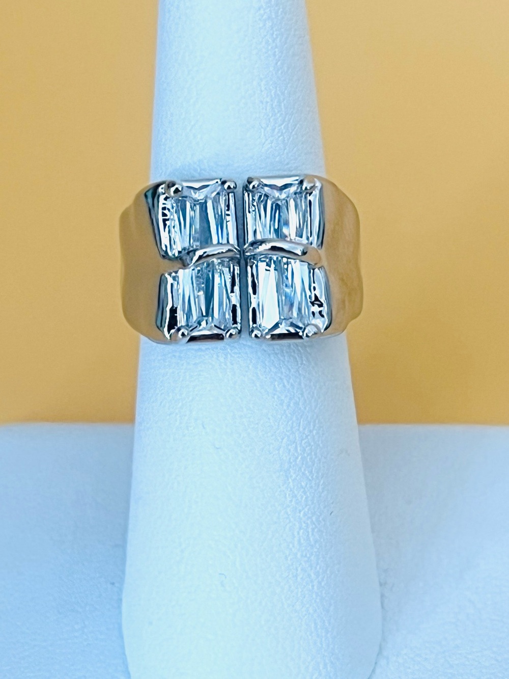 Stainless steel Ring with Clear Gemstones